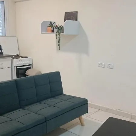 דירות אירוח לכל מטרה Beersheba Exterior foto